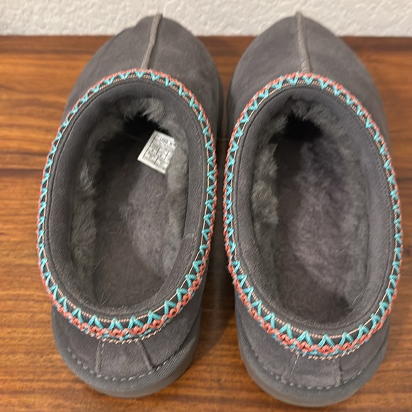 UGG Tasman - Picture 3 of 3